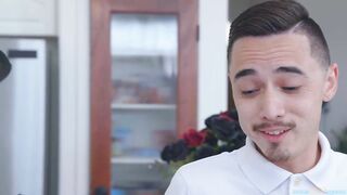 The best treat on Halloween is mommy’s pussy