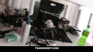 Real amateur teen pussy Veronica Radke – Team Skeet