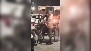 Horny Drunk Girl Mastrubating & Sucking Ricksha-Driver’s Dick On Road~ Viral Mms